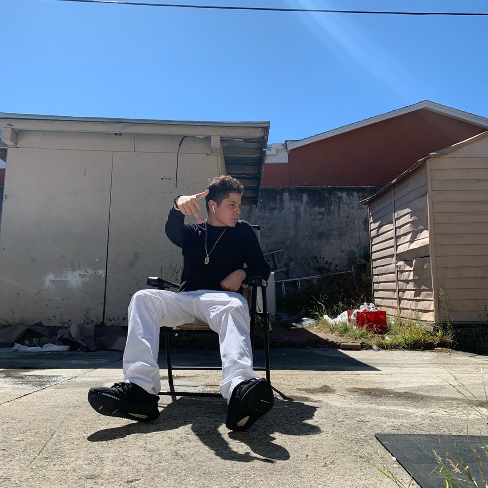 Meet your Posher, Daziel